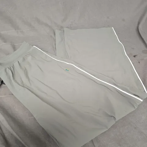 SWEATY BETTY LONDON TRACK PANTS – UK 8 (EU 40, US 8)