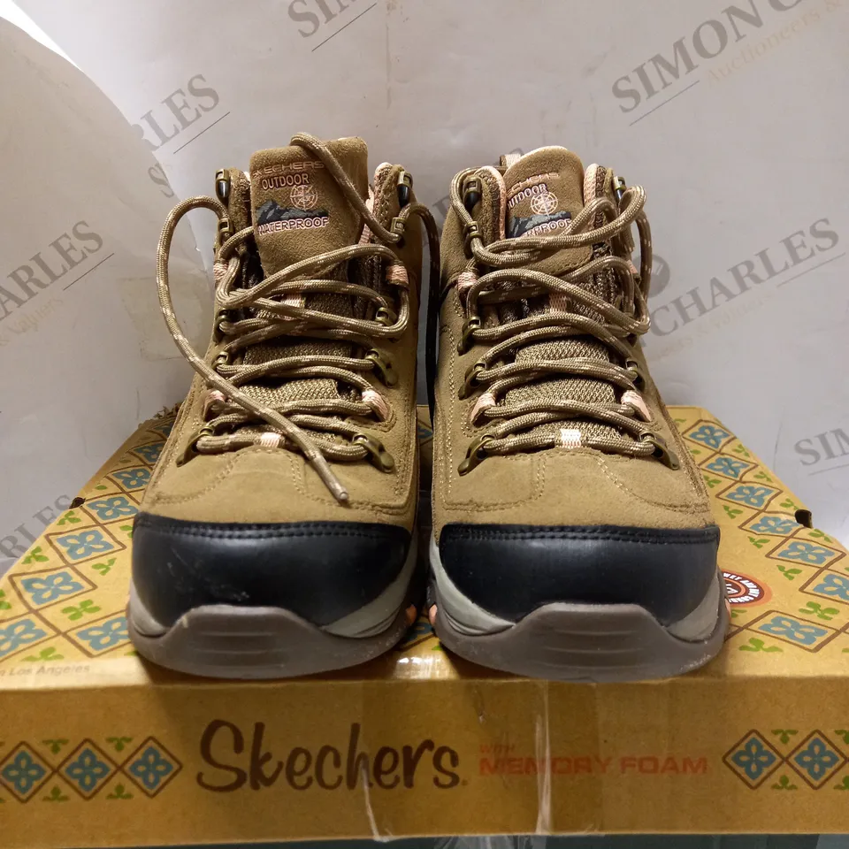 SKECHERS ALPH TAN WATERPROOF BOOTS - SIZE 5