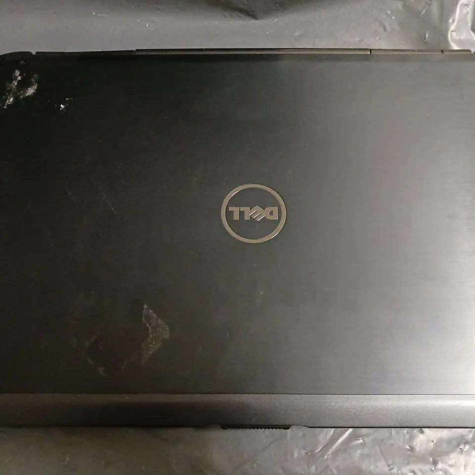 DELL LATITUDE E5530 LAPTOP