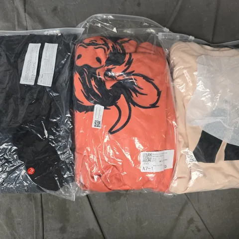 APPROXIMATELY 20 ASSORTED CLOTHING AND FASHION PRODUCTS IN VARIOUS STYLES AND SIZES - COLLECTION ONLY