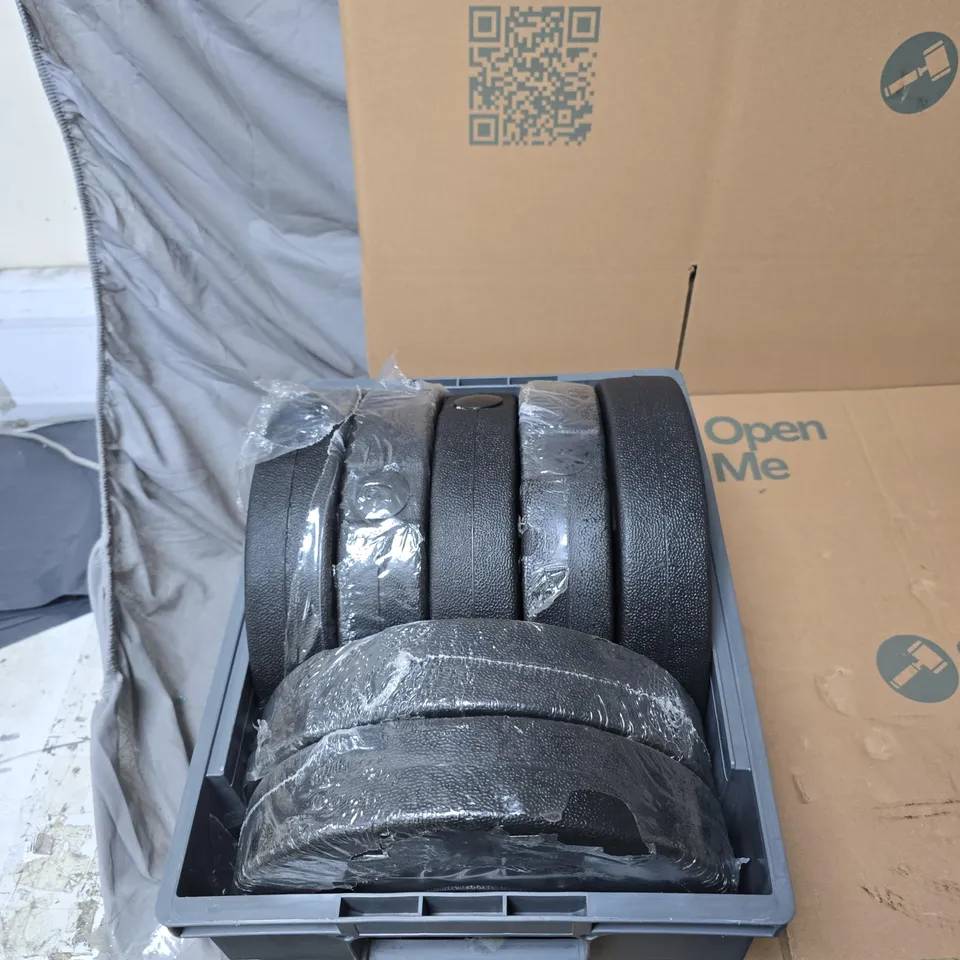 7X 5KG PLASTIC PLATES