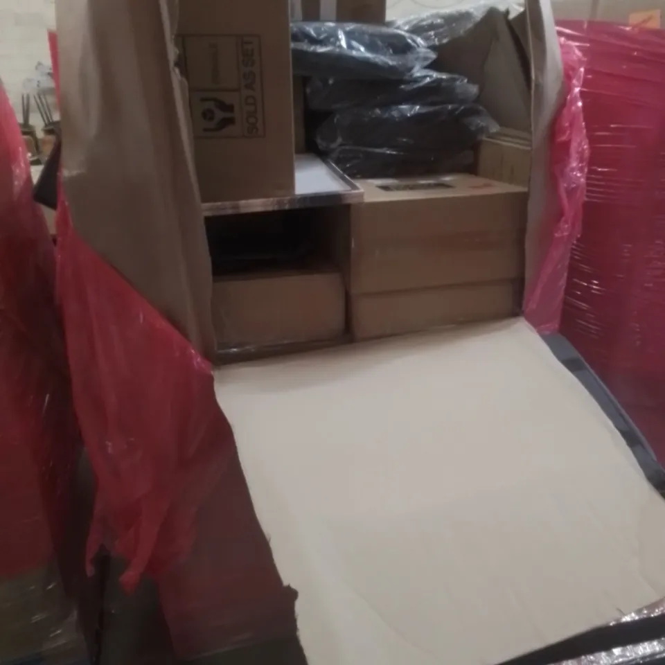 PALLET OF ASSORTED HOUSEHOLD GOODS AND FURNITURE TO INCLUDE;SIDE TABLE WITH BLACK WOOD LEGS, THERMAL FOOD CARRY BAG, MAGICAL DREAM WORLD TENT ETC 