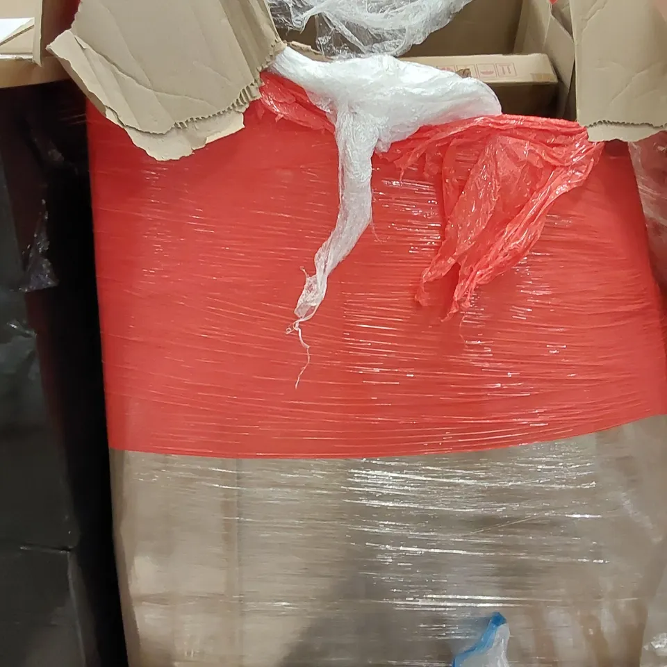 PALLET OF ASSORTED ITEMS INCLUDING: RADIATOR HEATER, BEDDING, CUSHIONS, GOLF BAG
