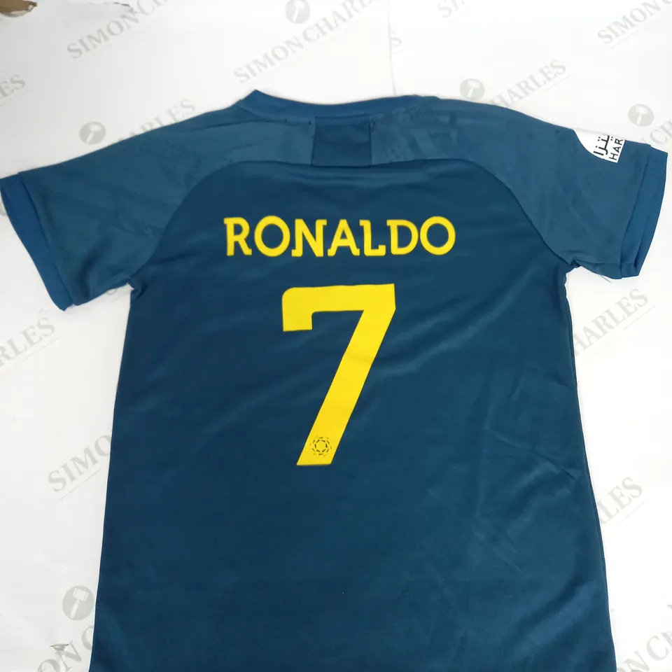AL NASSR AWAY SHIRT WITH RONALDO 7 SIZE 22
