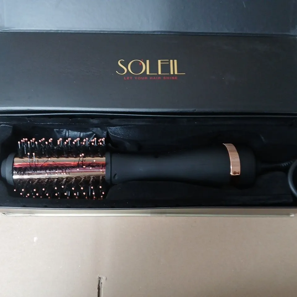 SOLEIL INFRARED 2-INCH BLOWOUT BRUSH - BOXED 
