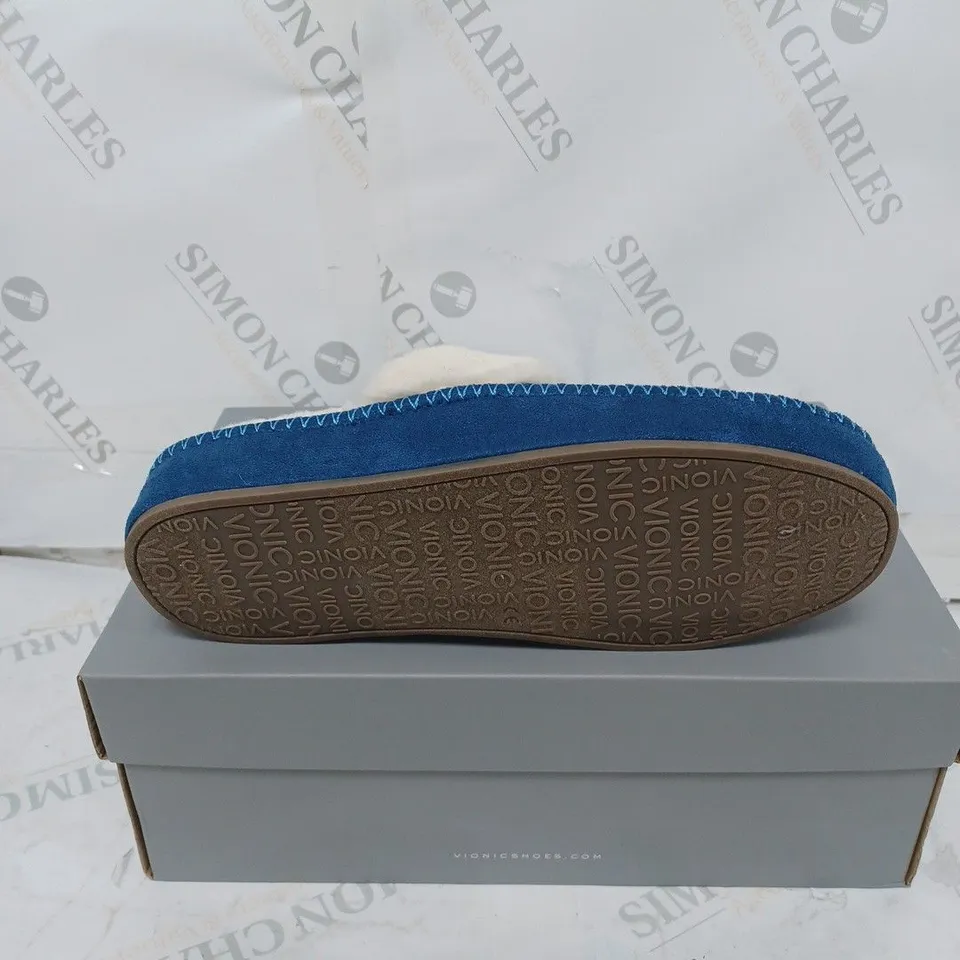 BOXED VIONIC GRACE SLIPPERS, NAVY - SIZE 6