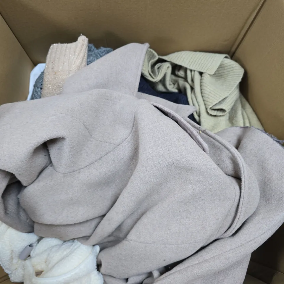 LARGE BOX OF ASSORTED CLOTHING ITEMS