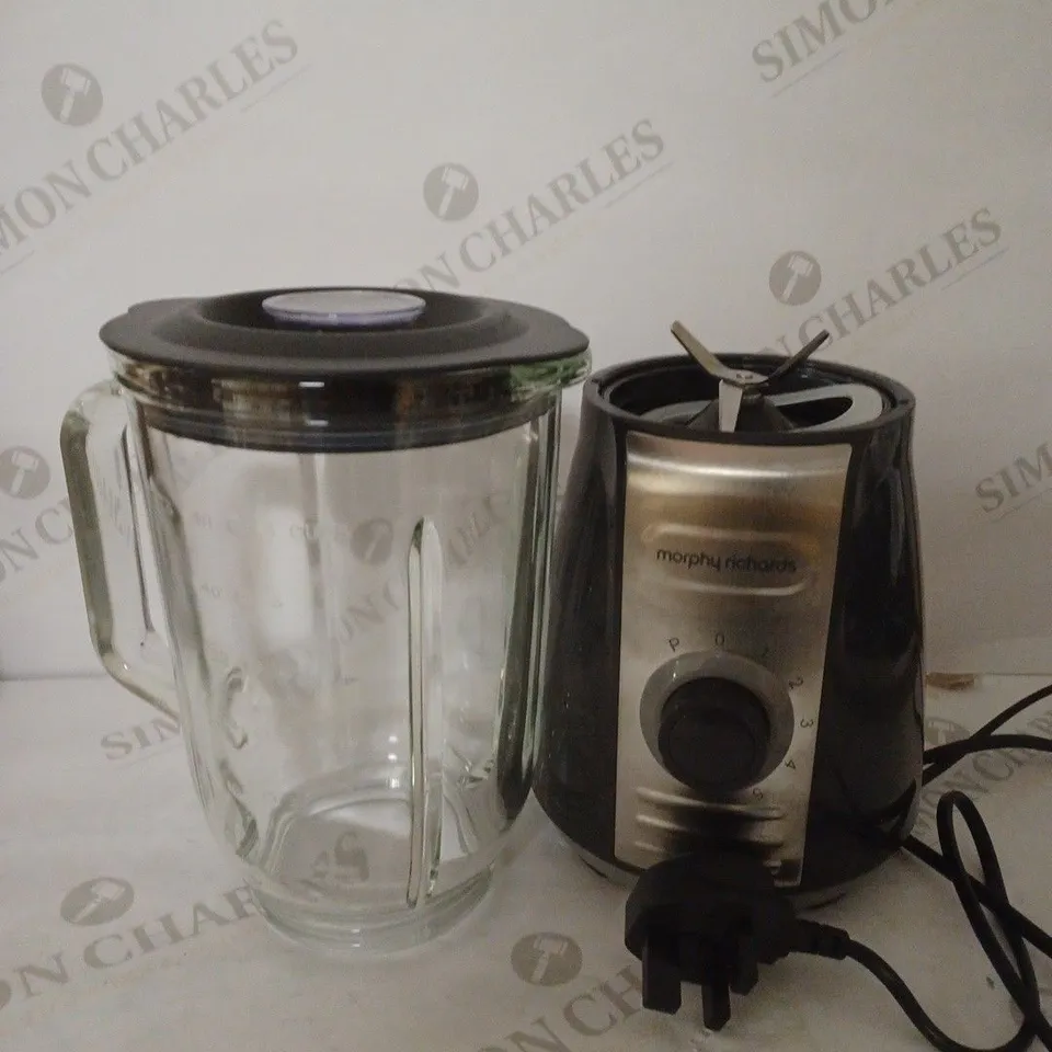 MORPHY RICHARDS TOTAL CONTROL GLASS TABLE BLENDER