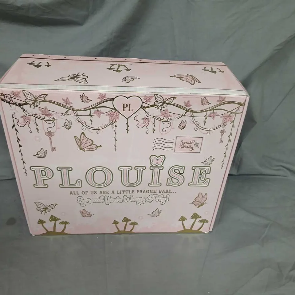 PLOUISE ALL OF US ARE A LITTLE FRAGILE BABE SPREAD YOUR WINGS AND FLY SEALED GIFT SET