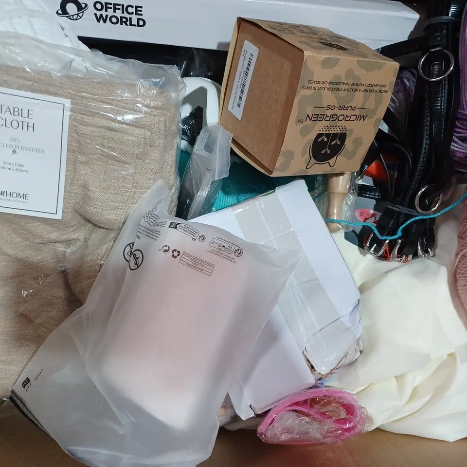 BOX OF APPROXIMATELY 20 ASSORTED HOUSEHOLD ITEMS TO INCLUDE KNITTING YARN, CRYSTAL BAUBLES, PAINT BRUSH, ETC