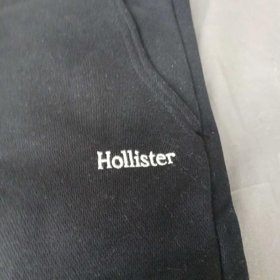HOLISTER WIDE LEG JOGGERS - SIZE 2XL