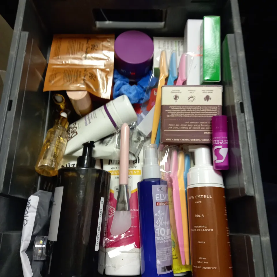 LOT OF HOUSEHOLD ITEMS TO INCLUDE MIORO TOUCH MAX PERSONAL TRIMMER, ETC