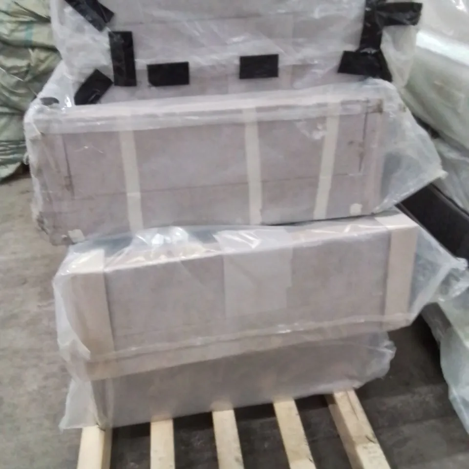 PALLET CONTAINING DIVAN BED BASES