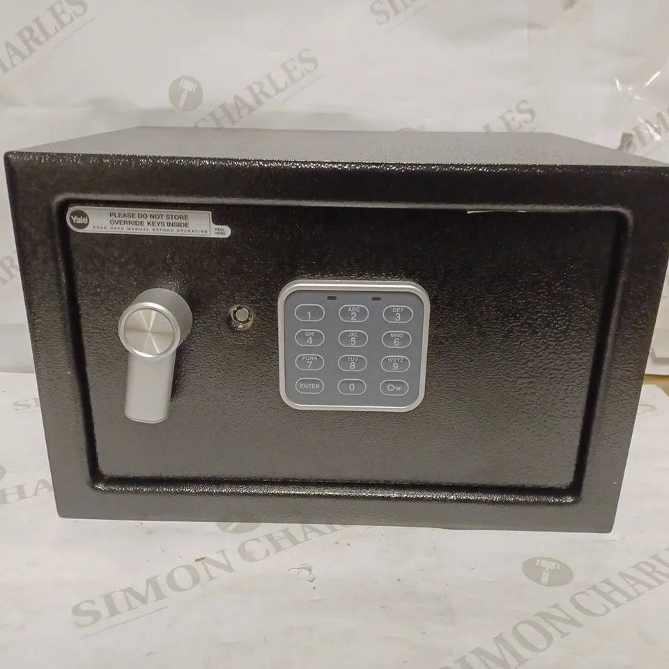 YALE ALARMED ELECTRONIC SAFE