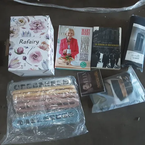 PALLET OF ASSORTED HOMEWARE ITEMS TO INCLUDE BOOKS, CRAFTS SUPPLIES, BAKING SUPPLIES ETC