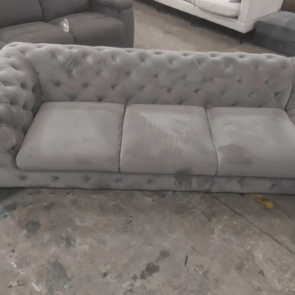 QUALITY DESIGNER CHESTERFIELD CORNER SOFA L-SHAPE BIXBY WITH SILVER METAL LEGS