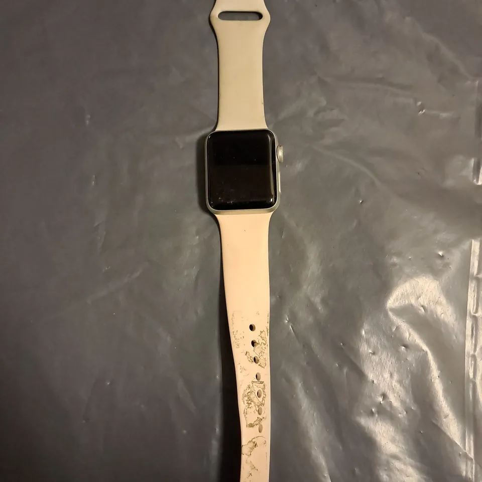 APPLE WATCH SERIES 3 38MM 