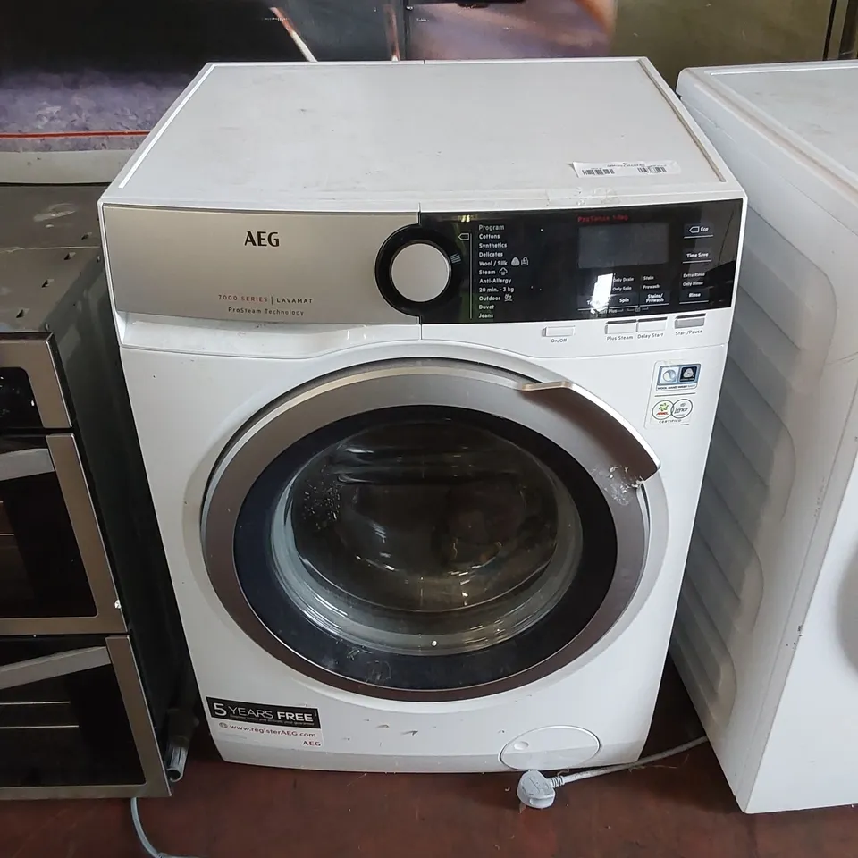 AEG L7FEE865R 7000 SERIES LAVAMAT 1600RPM 8KG WASHING MACHINE - WHITE