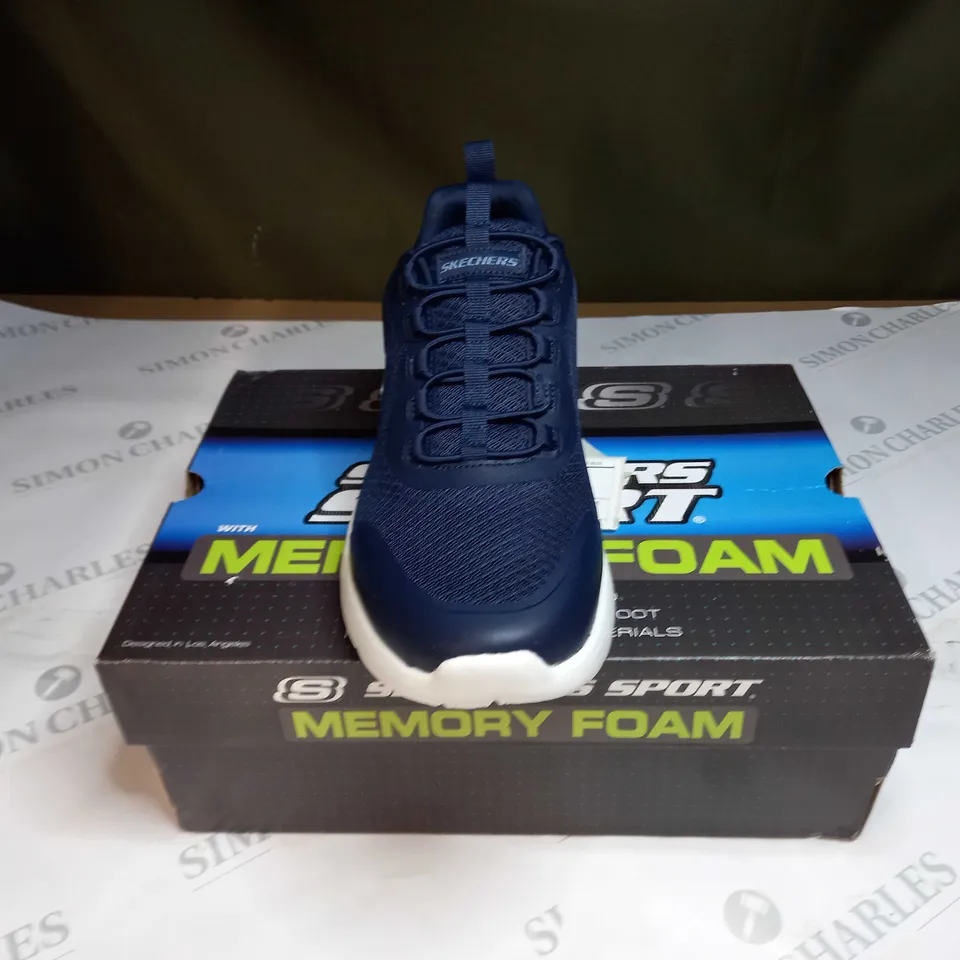 BOXED SKECHERS DYNAMIGHT 2 SETNER MENS TRAINERS SIZE 9