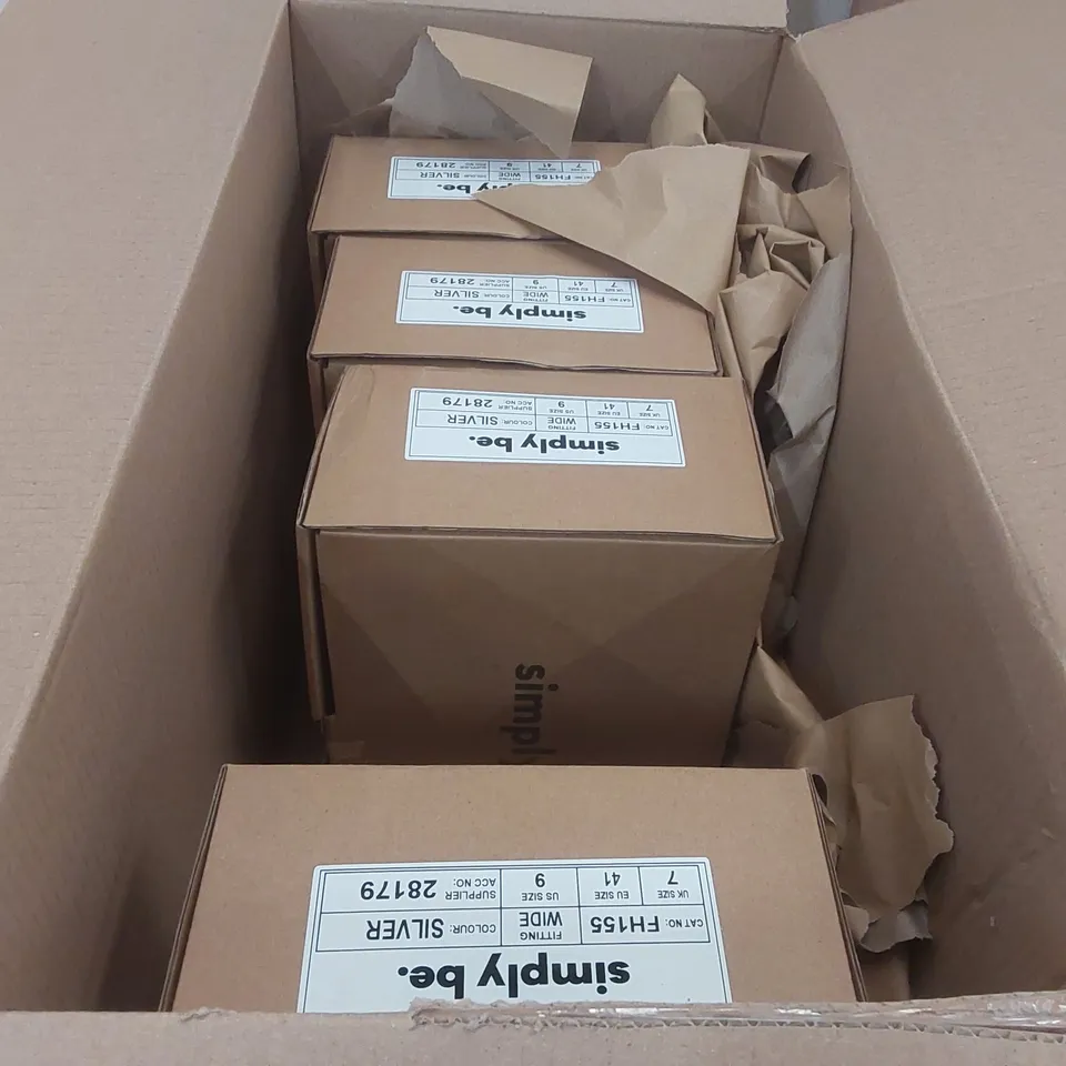 BOX CONTAINING APPROXIMATELY 5x BRAND NEW SIMPLY BE SILVER DALLAS WIDE SHOES - SIZE 7