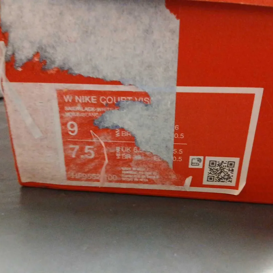 NIKE WHITE LEATHER SNEAKERS WITH LEOPARD PRINT SWOOSH – UK 7.5 (US 9)