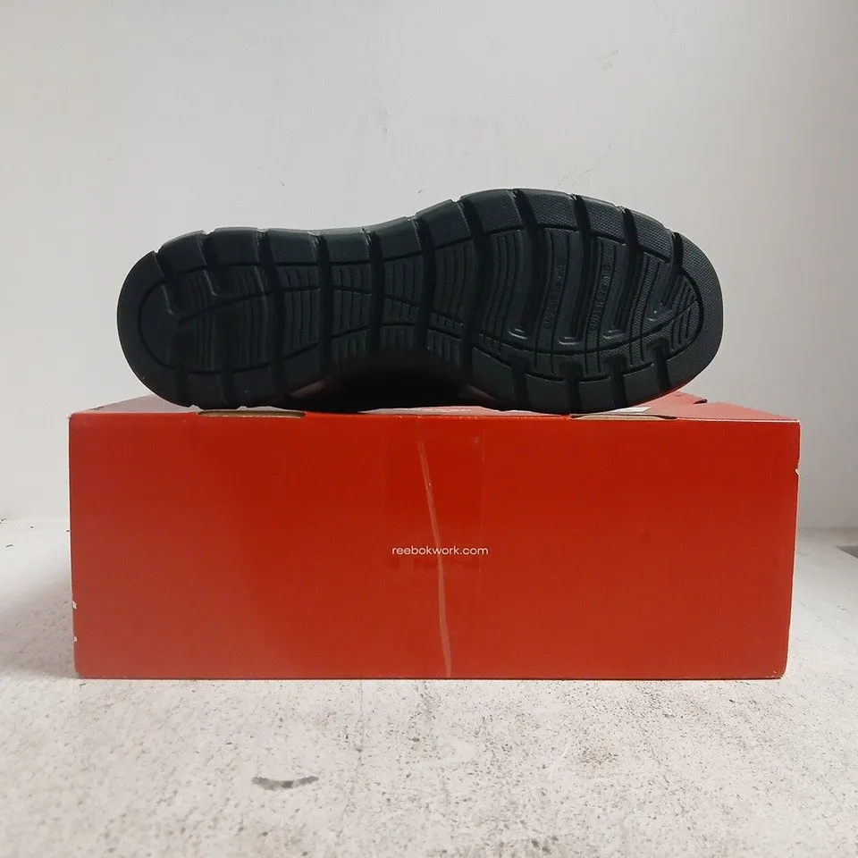 BOXED PAIR OF REEBOK EXCEL LIGHT SAFETY BOOTS IN BLACK SIZE UK 9
