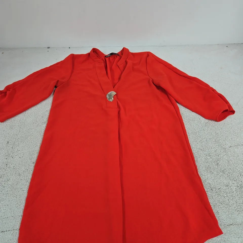 ZARA RED WOMEN'S TOP WITH METAL PENDANT DETAIL – UK S (EU S) MADE IN TURKEY