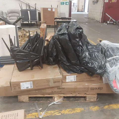 PALLET CONTAINING A LARGE QUANTITY OF ASSORTED DANETTI FURNITURE PARTS