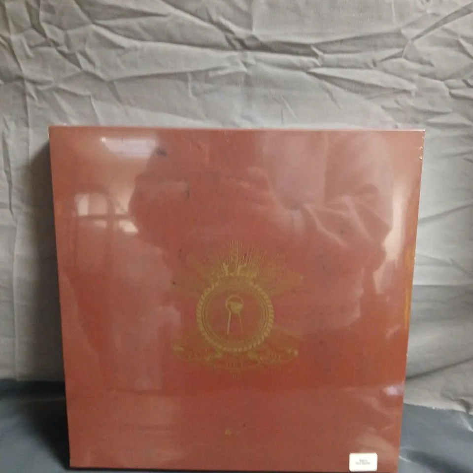 FALL OUT BOY – LIMITED EDITION VINYL BOX SET