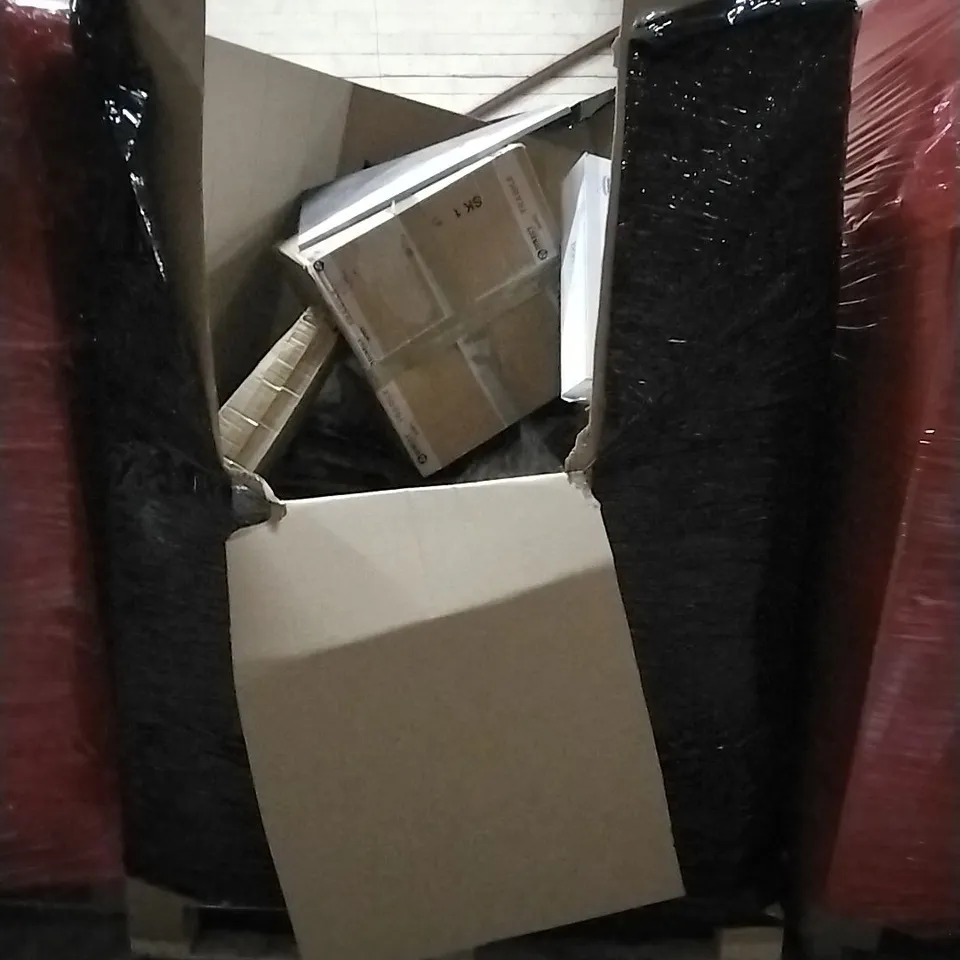 PALLET OF HOUSEHOLD ITEMS TO INCLUDE SHOWER MIXER WITH KIT,  STONE BATH MAT, PORTO LANTERN & TRU GLOW CANDLE SET AND OTHER ASSORTED ITEMS...