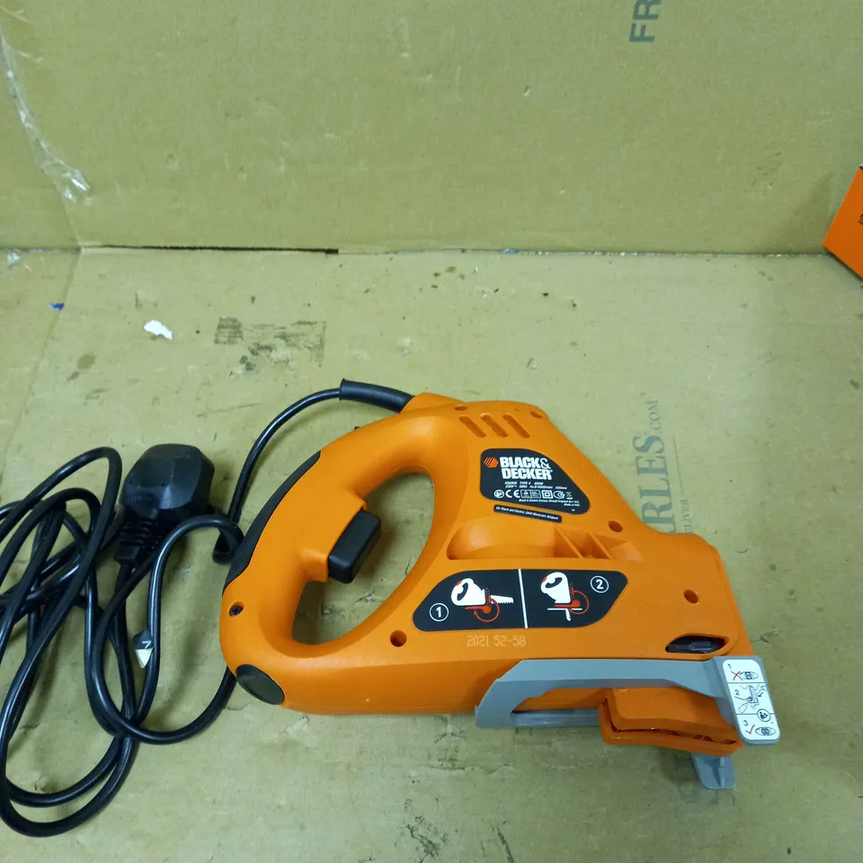 BLACK & DECKER SCORPION POWERED HANDSAW
