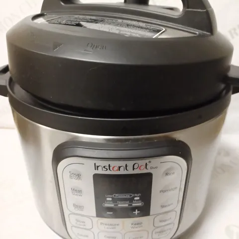 INSTANT POT DUO MINI PRESSURE COOKER