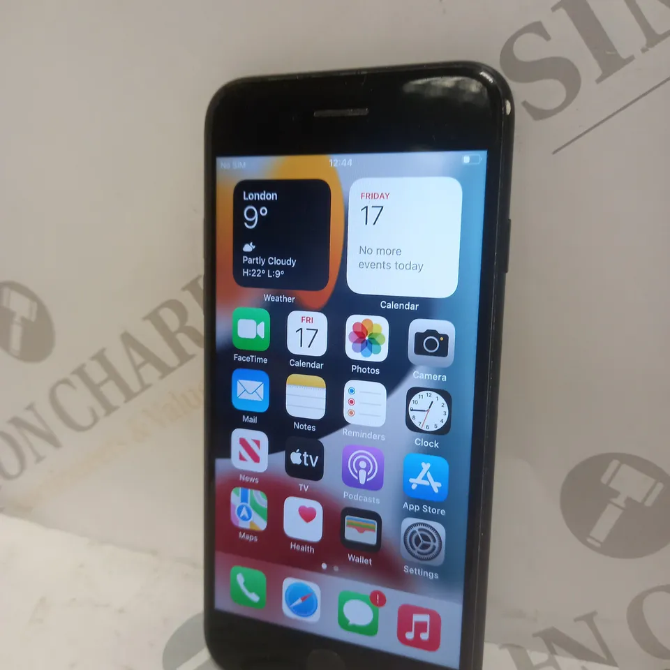 APPLE IPHONE 7 SMARTPHONE