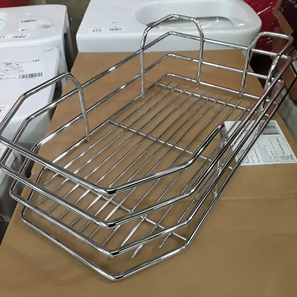 BOX CONTAINING 5 METAL FRAME BASKETS 