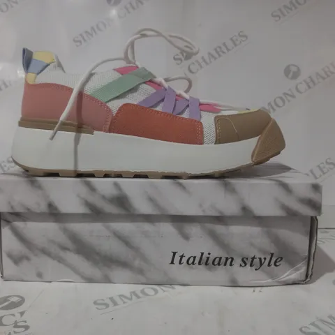 BOXED PAIR OF SEASTAR SHOES IN WHITE/MULTICOLOUR EU SIZE 39