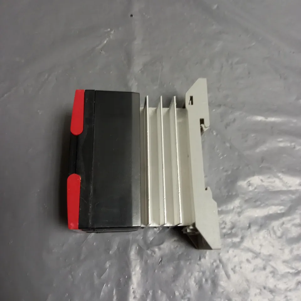 SINGLE PHASE SOLID STATE RELAY 10A 25A 40A DIN RAIL MOUNTED DC CONTROL AC SSR 