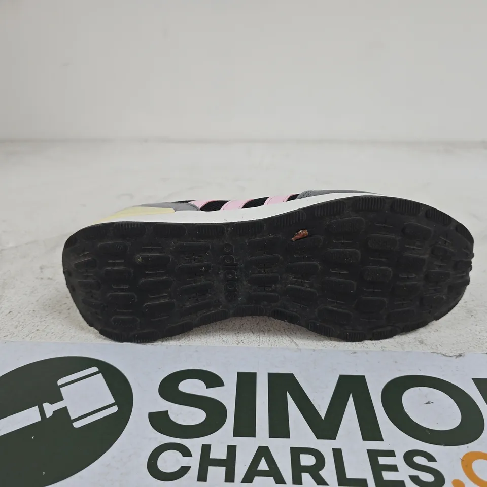 ADIDAS BLACK/PINK TRAINERS SIZE 6 UNBOXED