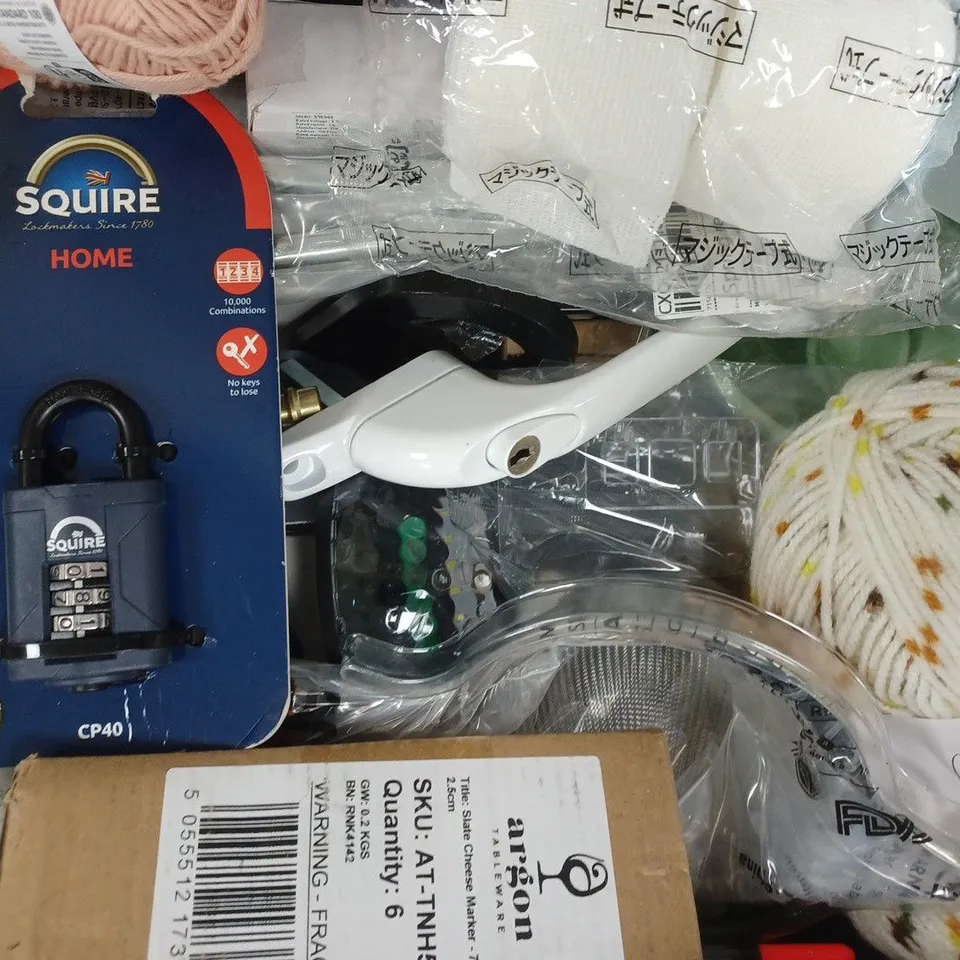 APPROXIMATELY 20 ASSORTED HOUSEHOLD ITEMS TO INCLUDE AIR UP RASPBERRY LEMON AROMA POD, 1-GANG SWITCH, BRUSH SET, ETC