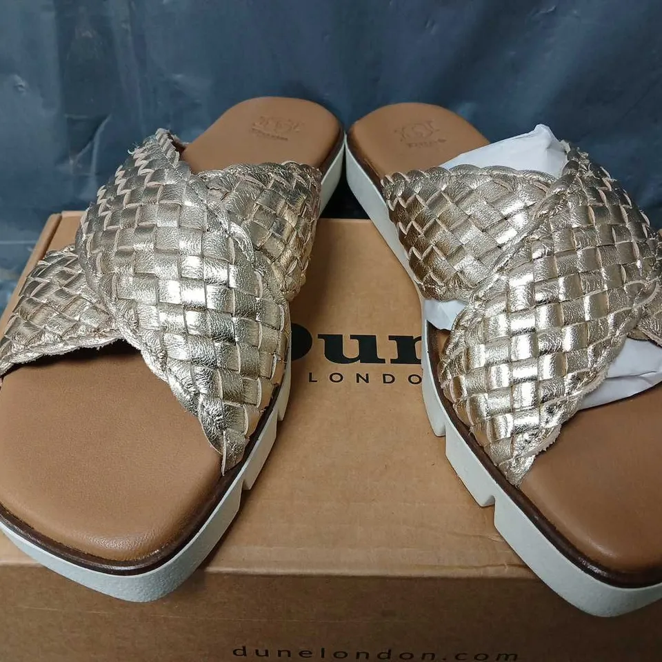 BOXED DUNE LONDON LUXURY LEATHER SANDAL IN GOLD COLOUR - SIZE 6