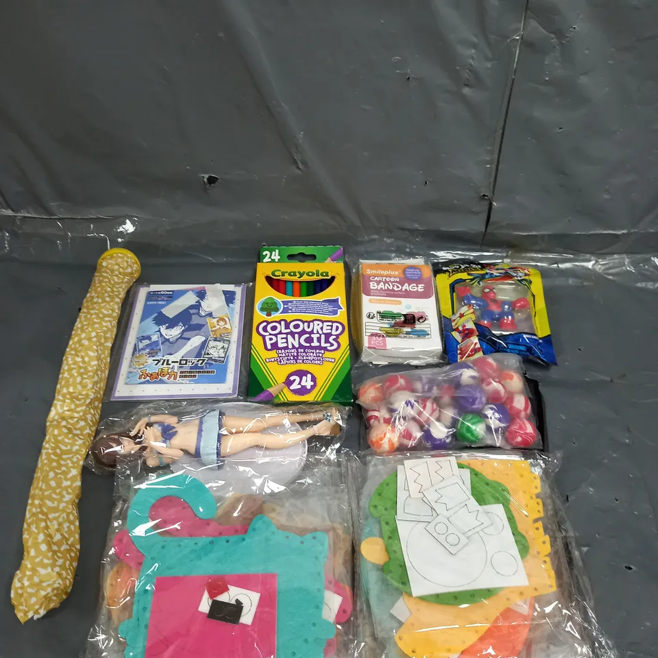 BOX OF ASSORTED TOYS AND GAMES TO INCLUDE CRAYOLA, BOUNCY BALLS AND CRAFT SET