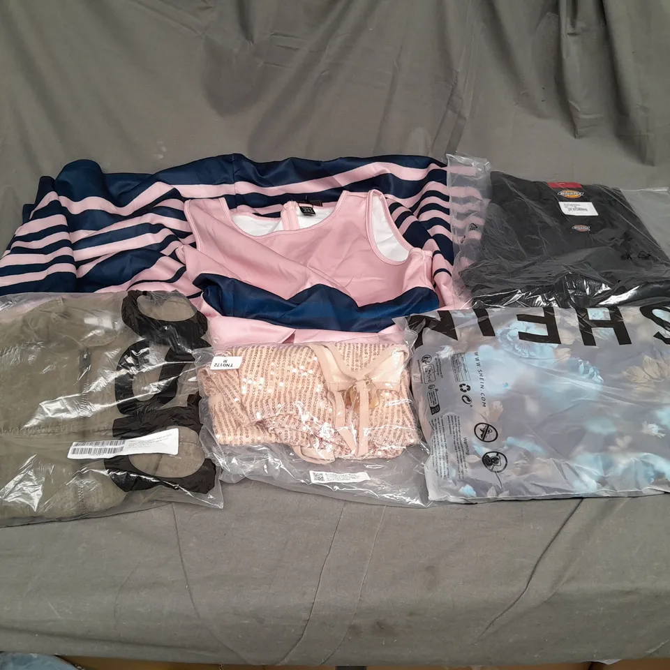 BOX OF APPROX 10 X ASSORTED ITEMS OF CLOTHING TO INCLUDE; WORK PANTS, DRESSES, JACKET ETC 