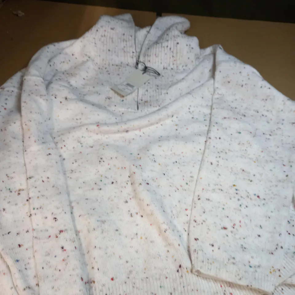 NEXT DOWNTIME LOUNGE TOP - SIZE 20