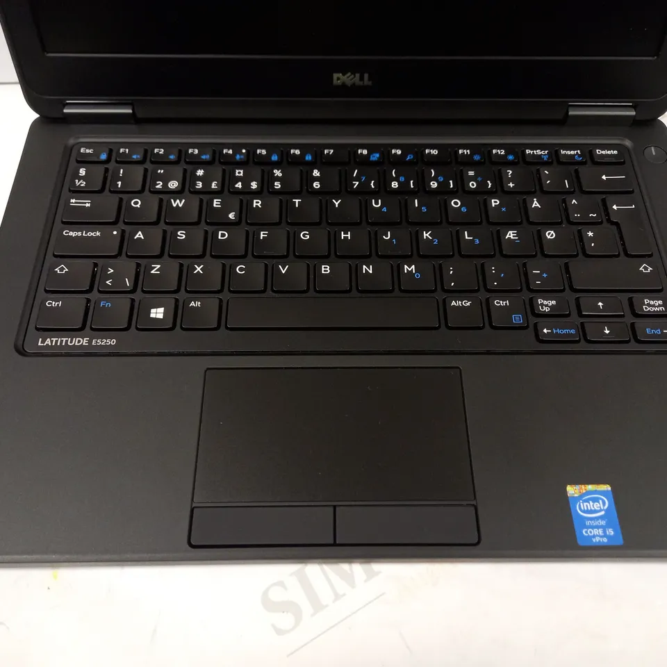 DELL LATITUDE E5250 LAPTOP IN BLACK