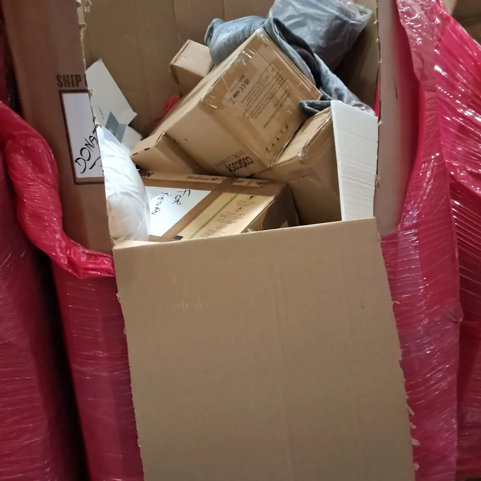 PALLET OF ASSORTED HOUSEHOLD ITEMS TO INCLUDE AIR COOLER, AIR FRYER AND WATER TABLE