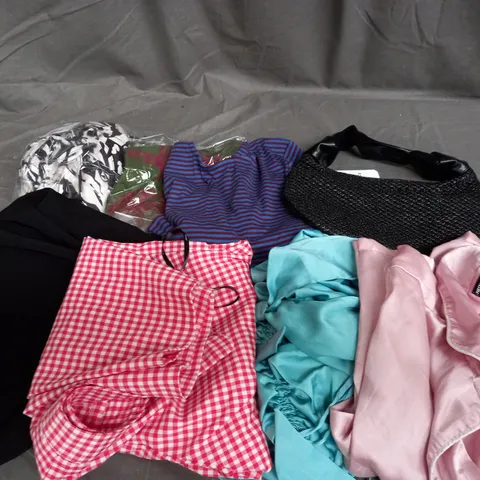APPROXIMATELY 50 ASSORTED CLOTHING AND ACCESSORIES TO INCLUDE SHIRT, DRESS, SKIRT, TROUSERS, PURSE