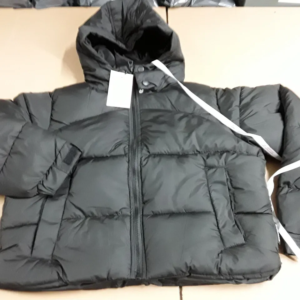 MISSGUIDED PETITE BLACK HOODED PUFFER - UK 6