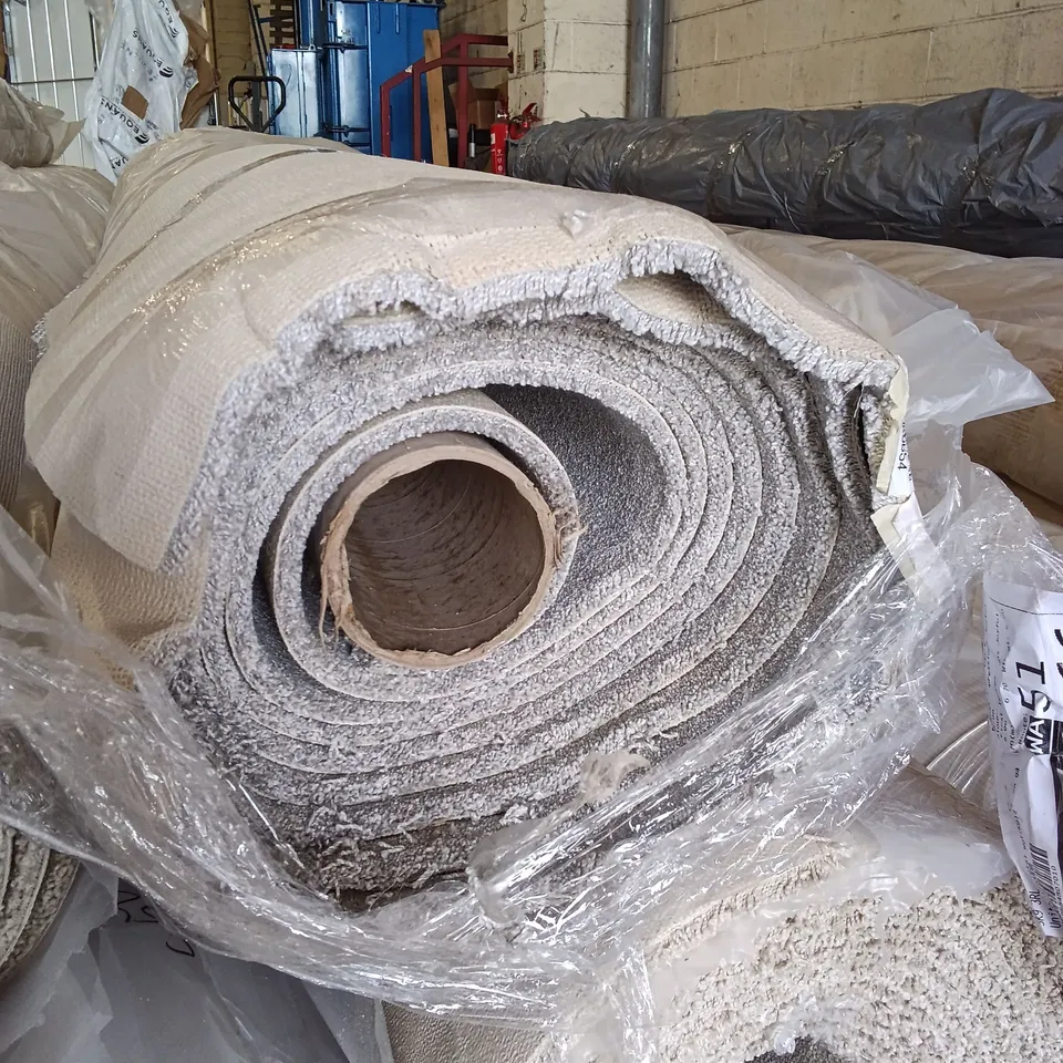 ROLL OF QUALITY FIRST IMPRESSIONS JOYFUL CARPET // APPROX SIZE: 6.70 X 5.00M