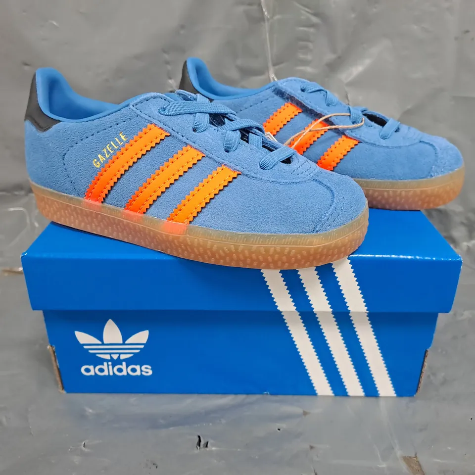 BOXED PAIR OF ADIDAS GAZELLE INFANT SHOES IN BLUE/ORANGE SIZE UK 8