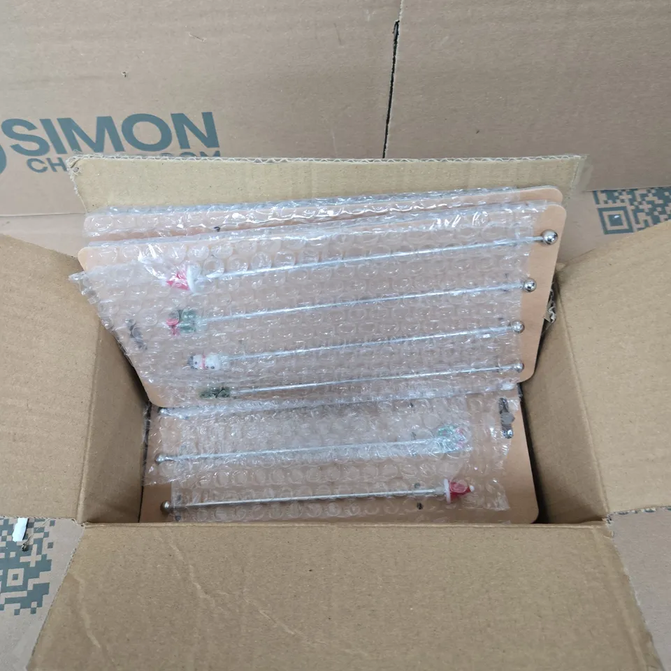 6 X GISELA GRAHAM FESTIVE DRINK STIRRERS 