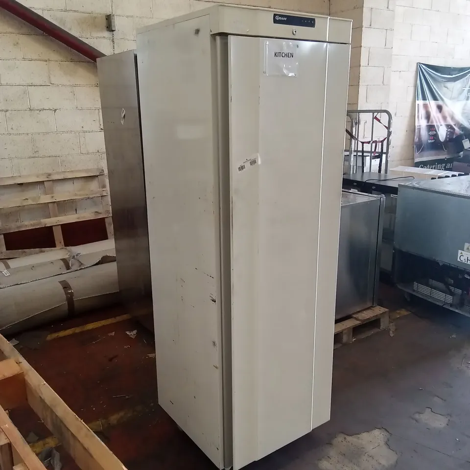 GRAM COMMERCIAL FRIDGE - WHITE
